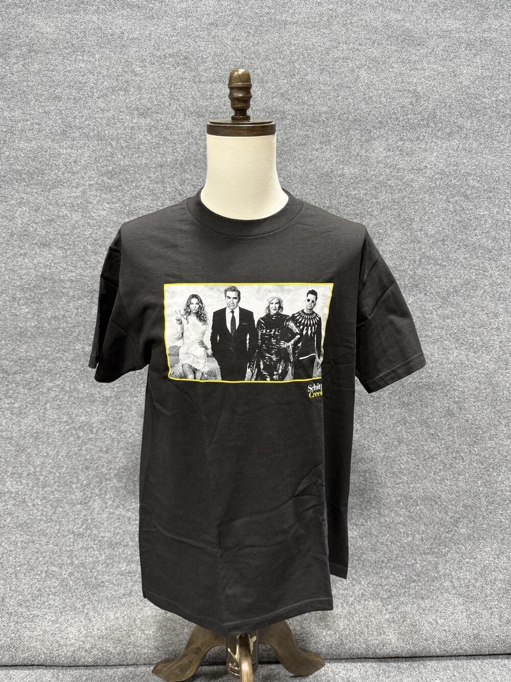 Schitt's Creek Shirt Mens Large Black Cast Photo Graphic T-Shirt Tee TV Show